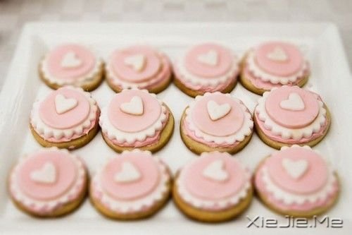 2012111103 (5) 每一个你讨厌的现在,都有一个不够努力的曾经 (7)